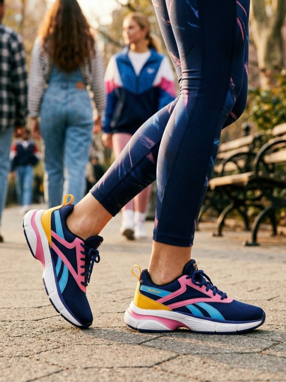 Reebok Womens 5 Sneakers Navy Pink Mesh Colorblock Running Shoes Iconic Rave - Picture 1 of 8
